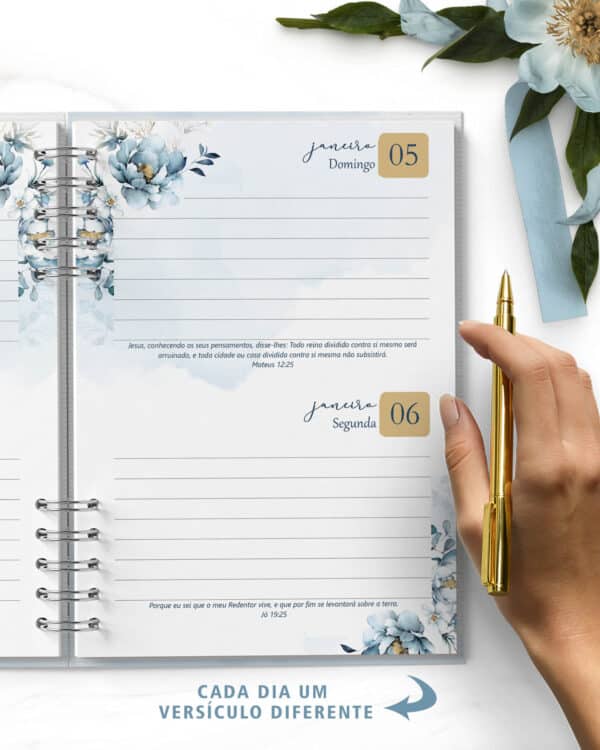 arquivo_digital_agenda_2025_permanente_com_versiculos_floral_azul_2_dia_pagina