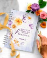 arquivo_digital_agenda_encanto_floral_lilas_amarelo_laranja_branco_1_dia_pagina_permanente