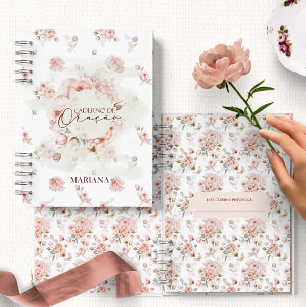 arquivo digital caderno de oração capa guarda floral e miolo pautado decorado pássaros e borboletas vintage